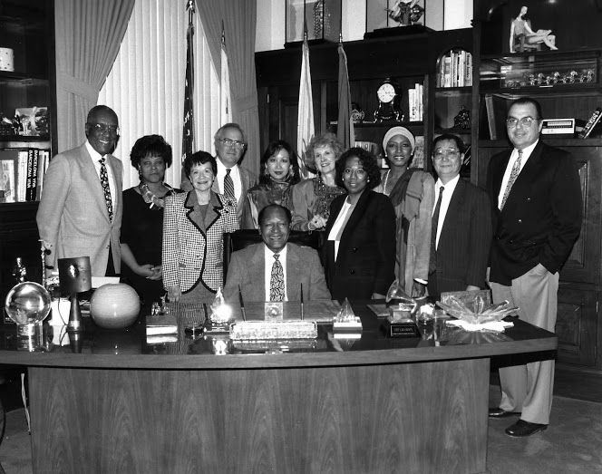 Mayor Tom Bradley with staff, courtesy of The Tom Bradley Legacy Foundation at UCLA